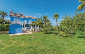 Three-Bedroom Apartment in Novigrad